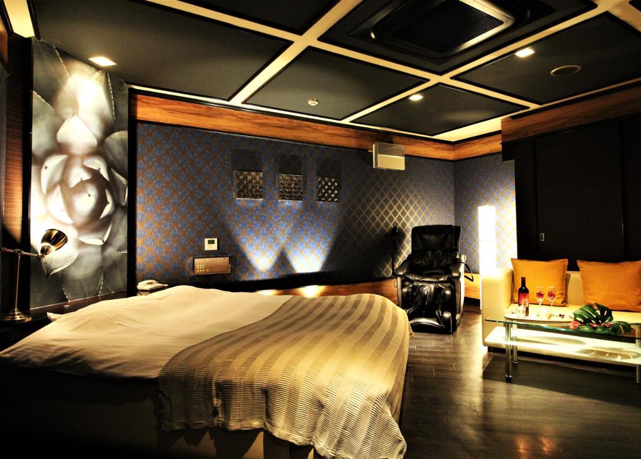 Hotel O2 -Adult Only- Hirabari Exterior foto