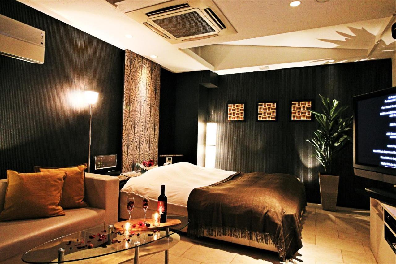 Hotel O2 -Adult Only- Hirabari Exterior foto